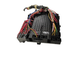 Блок предохранителей  9401802, 189527906   Volvo XC90    