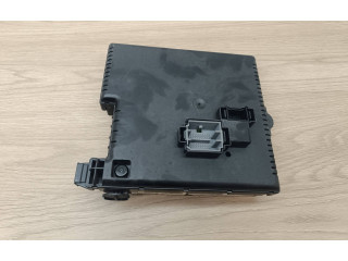 Блок предохранителей 30728512, 28017881 Volvo S80