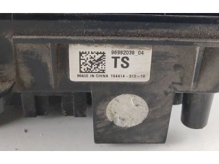 Блок предохранителей 96982038, 13255300   Chevrolet Orlando    