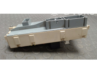 Блок предохранителей  46558758, 50506305   Alfa Romeo GT    