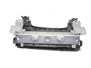 Подушка безопасности для колен 7030A31753 Mitsubishi Outlander