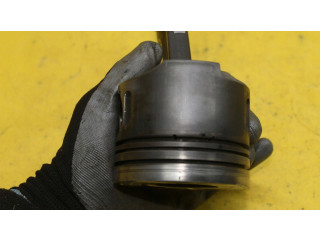 Píst Mercedes-Benz C W203