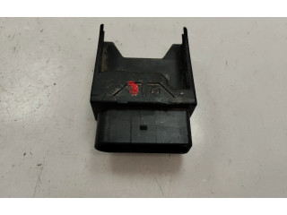 Блок предохранителей 5Q0906093   Audi A3 S3 8V   для двигателя DAD