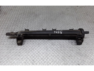 Топливная рампа 06A133317AC   Audi A3 S3 8P  