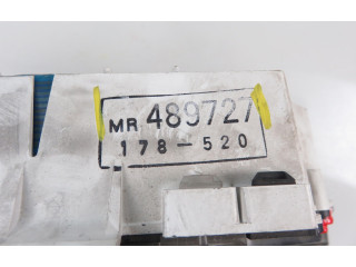 Панель приборов MR489727 Mitsubishi Space Wagon