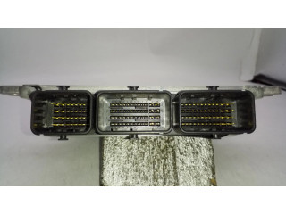 Блок управления двигателем Блок управления MEC100120C1, MEC100120C17215   Nissan Skyline