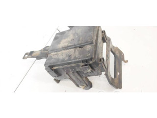 Блок предохранителей     Honda FR-V    