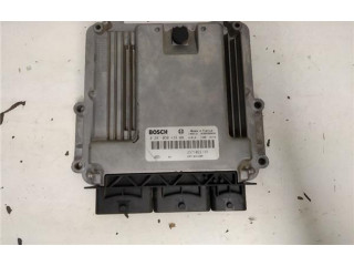 Блок управления 237102213R, 237104128R Dacia Dokker