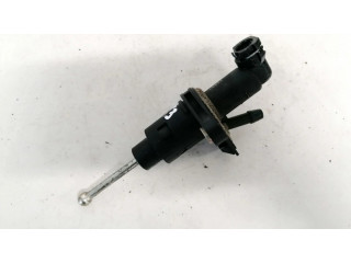 Главный цилиндр сцепления