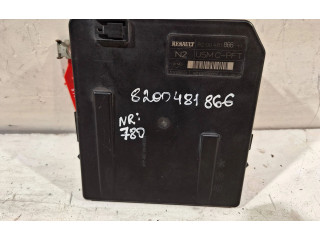 Pojistková skříňka Řídící jednotka BSM 8200481866 Renault Megane II 2006