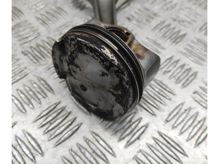 Píst 7933665, 9494399 BMW 2 F44 B38 A15 A