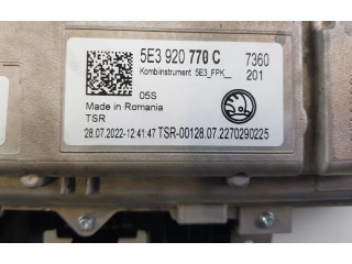 Панель приборов 5E3920770C, 5E3920770C Skoda Octavia Mk4