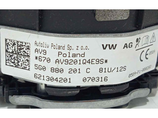 Подушка безопасности водителя 5G0880201C   Volkswagen PASSAT