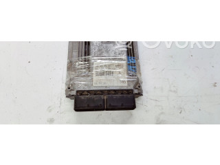 Řídící jednotka 04L906026AD Audi A4 S4 B9 8W 2016