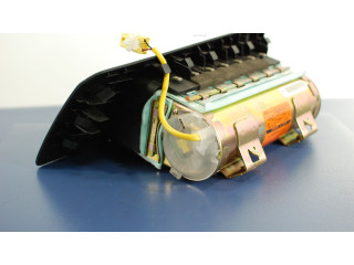 Подушка безопасности водителя Mazda MPV II LW