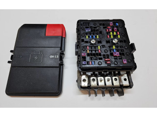 Блок предохранителей  68347002AE   Jeep Grand Cherokee WL    