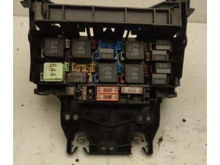 Блок предохранителей    Audi A1    