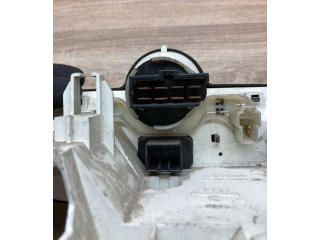 Блок управления климат-контролем MB947678, 9041704687 Mitsubishi Carisma