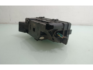   Pojistková skříňka 95471067   Opel Antara 2012