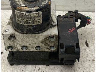 Блок АБС 30714956, 30714956 Volvo V70 2000 - 2004 года