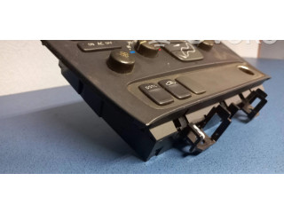 Блок управления климат-контролем 8682930   Volvo V70