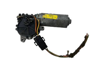 Моторчик заднего дворника 0390201409    Volvo V70