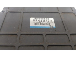 Блок управления двигателя MR420774, E2T71276   Mitsubishi Space Star