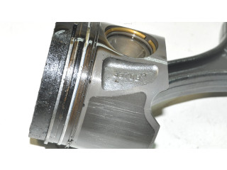 Píst 6423882 Mercedes-Benz S C217 OM 642.861