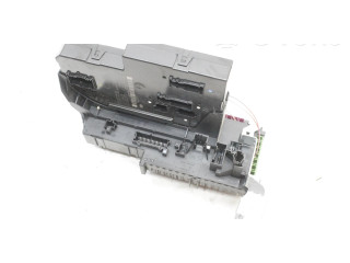 Pojistková skříňka A2049060105 Mercedes-Benz C W204 2012