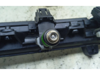 Топливная рампа 03E133320 Skoda Fabia Mk1 (6Y)