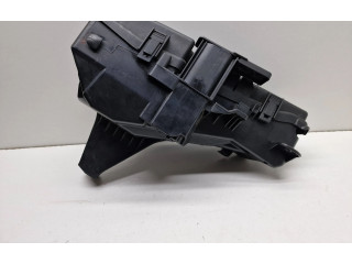 Блок предохранителей  9494210   Volvo V70    