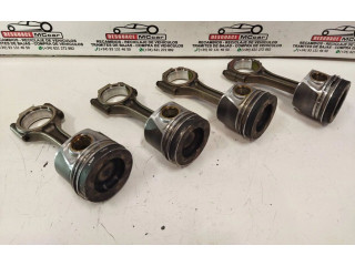 Píst 038J Seat Exeo (3R)