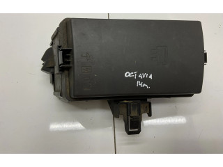 Блок предохранителей 5Q0907361B Skoda Octavia Mk3 (5E)