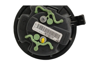 Вентилятор печки 240759865R Dacia Duster