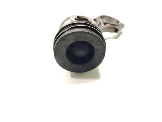  Поршень с шатуном D15DT(YH01)   Peugeot 5008  