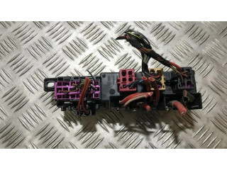 Блок предохранителей 8l0941822 Skoda Octavia Mk1 (1U)