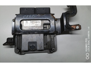 Блок управления двигателя 391402A860, 0281032115 KIA Ceed