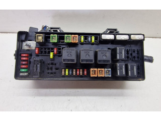 Блок предохранителей 04759996AB, P05087115AE   Chrysler 300 - 300C    