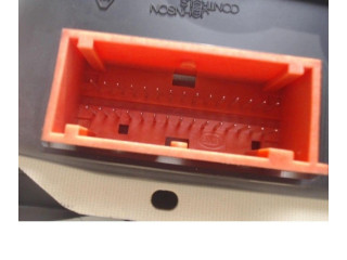 Панель приборов Renault Clio II