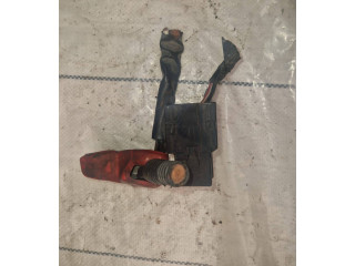 Pojistková skříňka Mitsubishi Pajero 2006