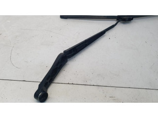 Ножка стеклоочистителей лобового стекла