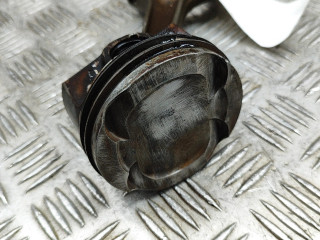 Píst 8623418, 9468870 BMW 5 G30 G31 pro benzínový motor 2.0