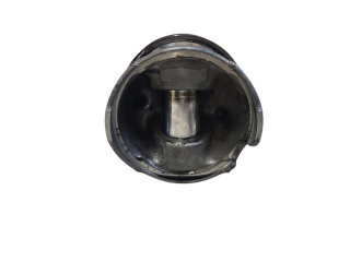  Поршень    Volvo V70  