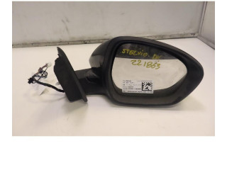 Zpětné zrcátko  Alfa Romeo Stelvio 2017    