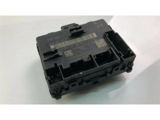 Блок управления 5Q0959393F, P3000   Volkswagen Golf Sportsvan