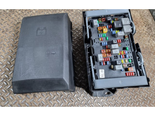 Pojistková skříňka 19210437, 15097981 Cadillac Escalade 2007