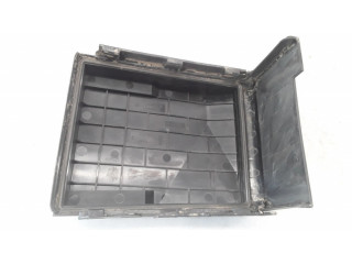 Крышка блока предохранителей 1K0937132F, 017180061 Audi A3 S3 A3 Sportback 8P