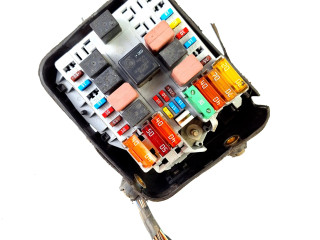 Блок предохранителей 46809993, 0505 Fiat Albea