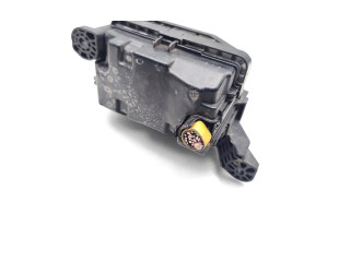 Блок предохранителей MR400709   Mitsubishi Outlander    