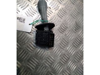 Ручка стеклоочистителей 7701046628   Renault Twingo I